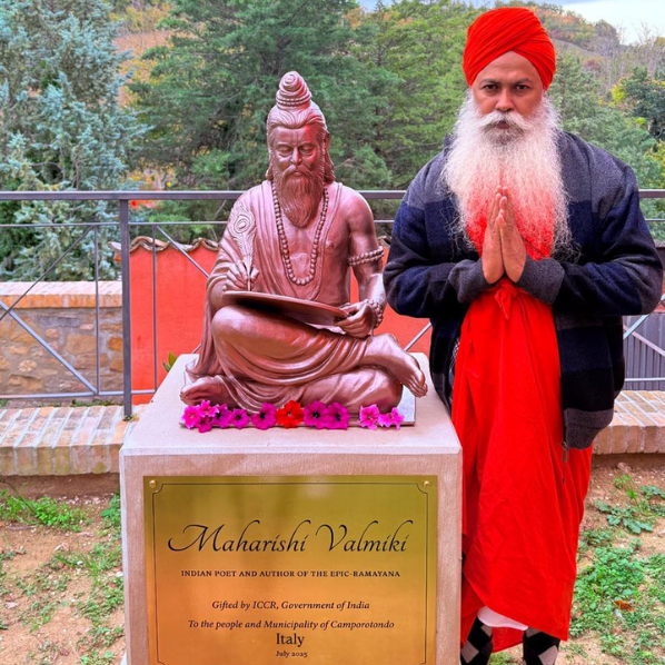 Gallery Collection 16